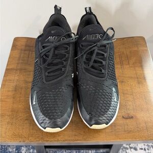 Nike Air Max 270
